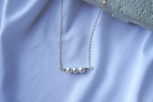 JUNE-Pearl birthstone necklace